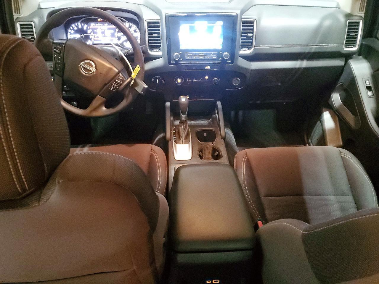 2022 Nissan Frontier s