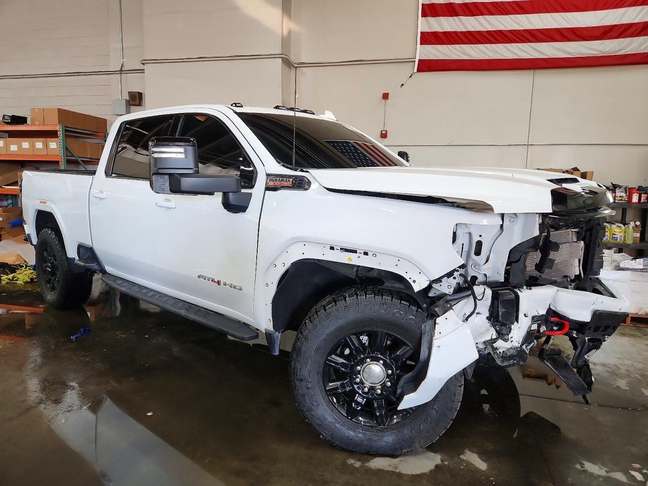 2024 GMC Sierra K2500 AT4