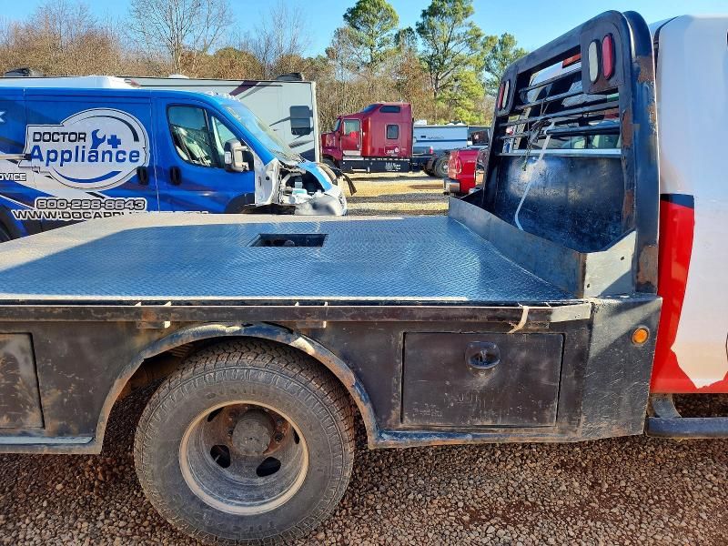 2021 Chevrolet Silverado Flatbed Truck