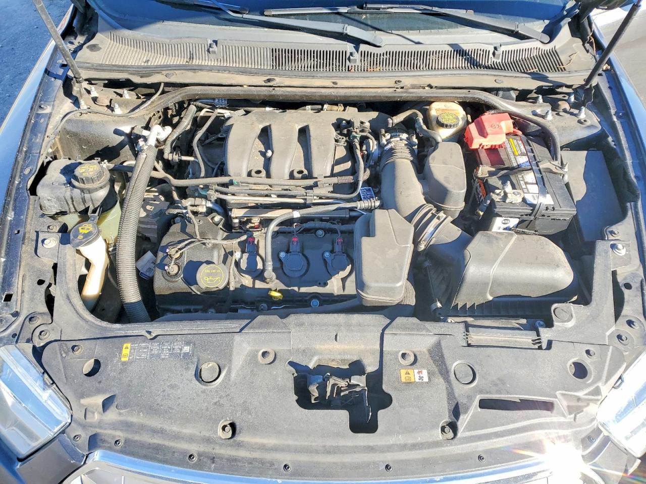 2016 Ford Taurus se