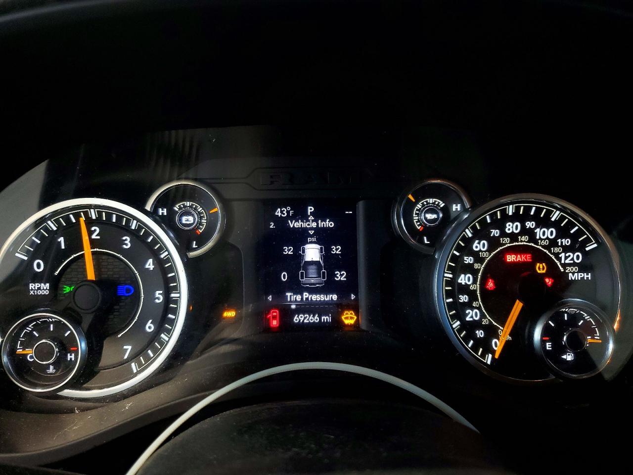 2022 Dodge Ram 1500 big Horn/lone Star