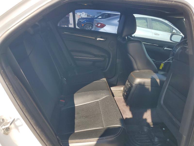 2017 Chrysler 300 s