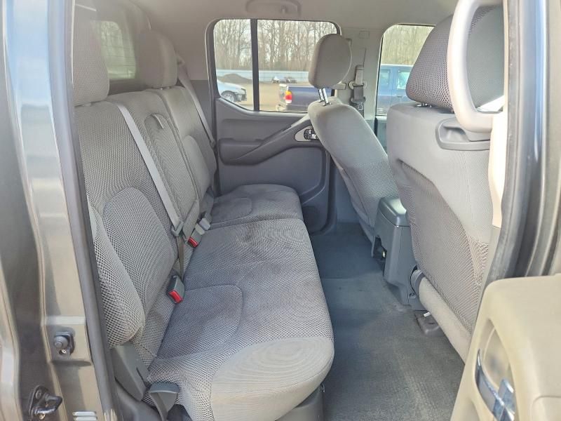 2006 Nissan Frontier Crew cab le