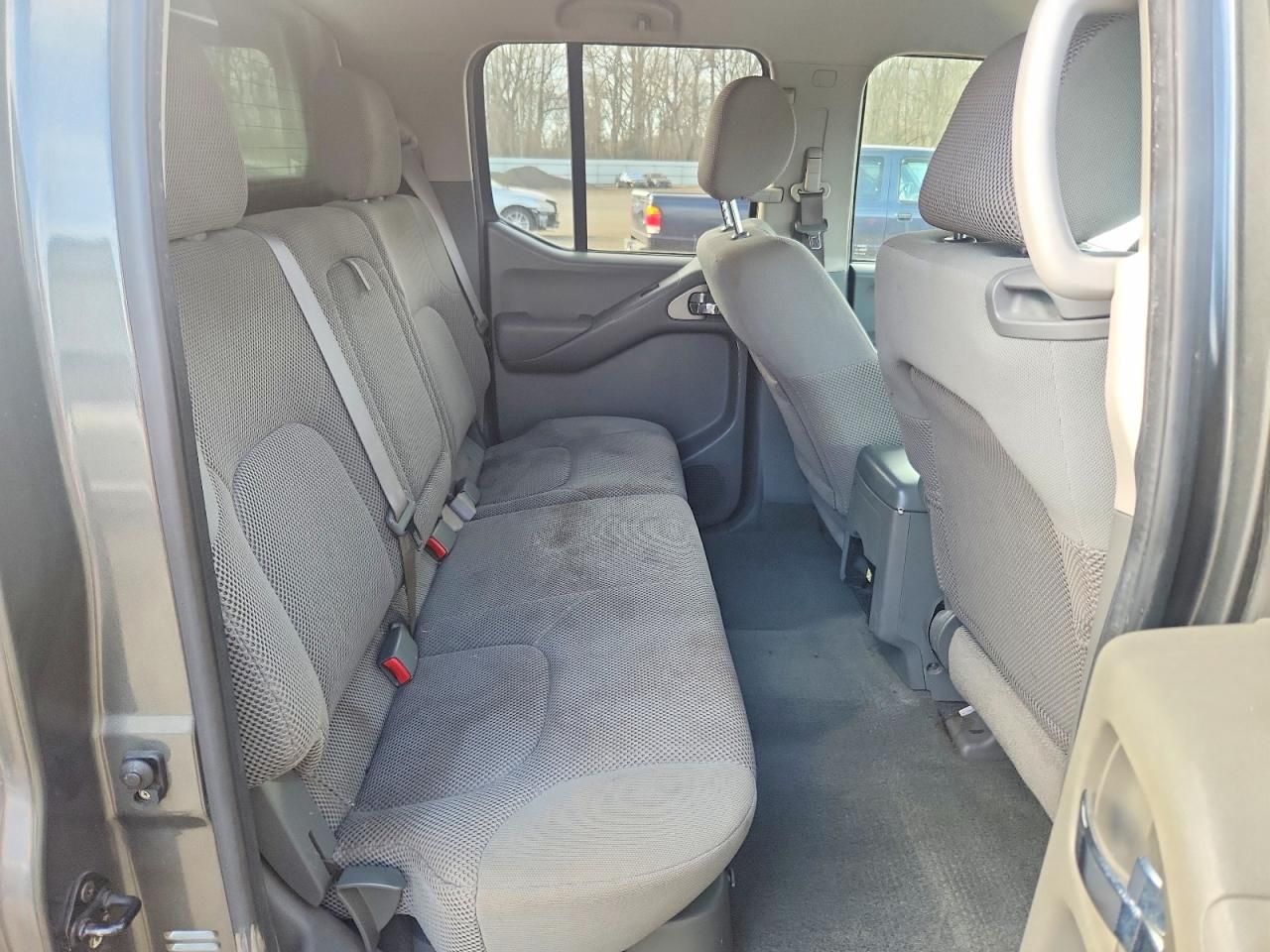 2006 Nissan Frontier Crew cab le