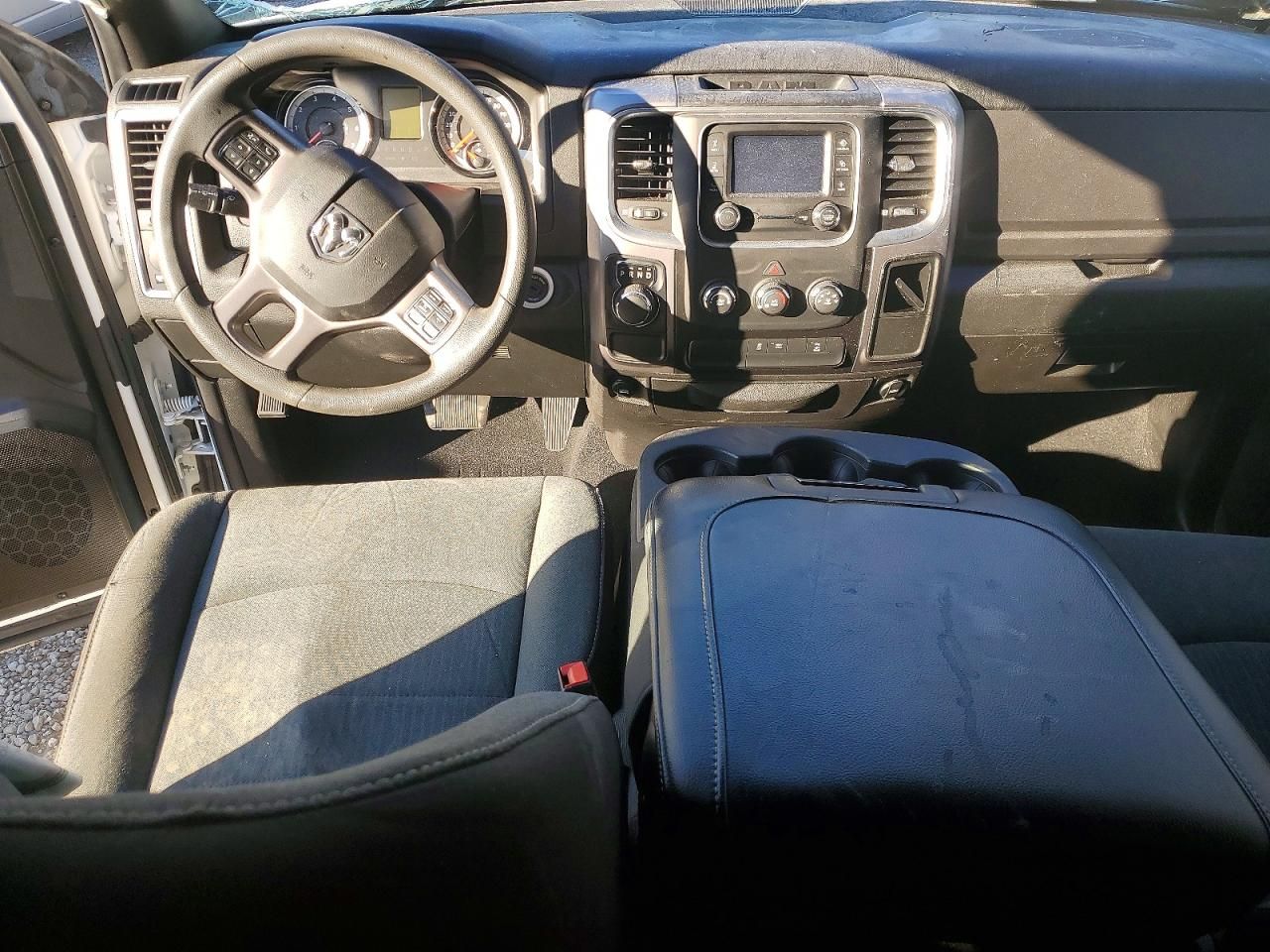 2022 Dodge Ram 1500 Classic slt