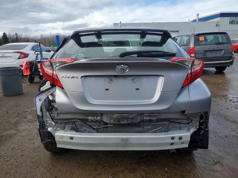 2020 Toyota C-hr xle