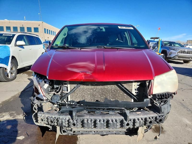2014 Chrysler Town & Country Touring l