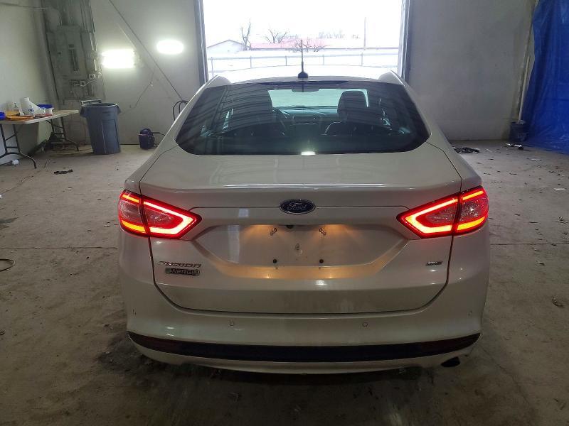 2016 Ford Fusion se Phev