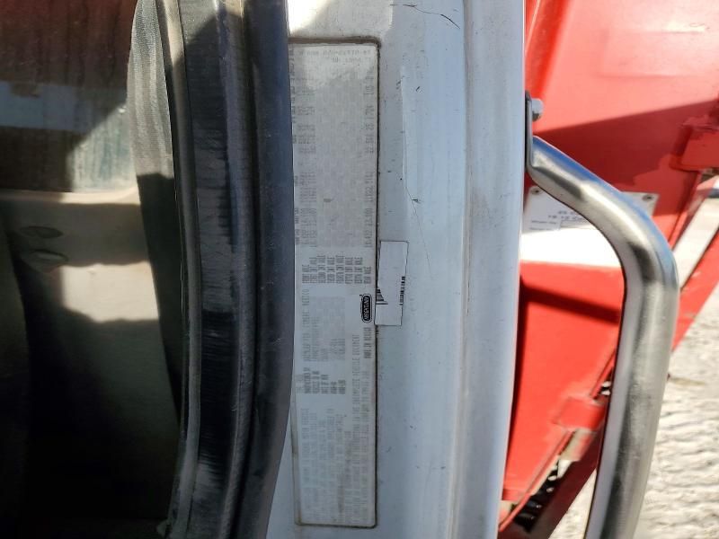 2010 Freightliner Business Class M2 Refuse Truck