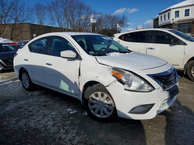 2015 Nissan Versa s