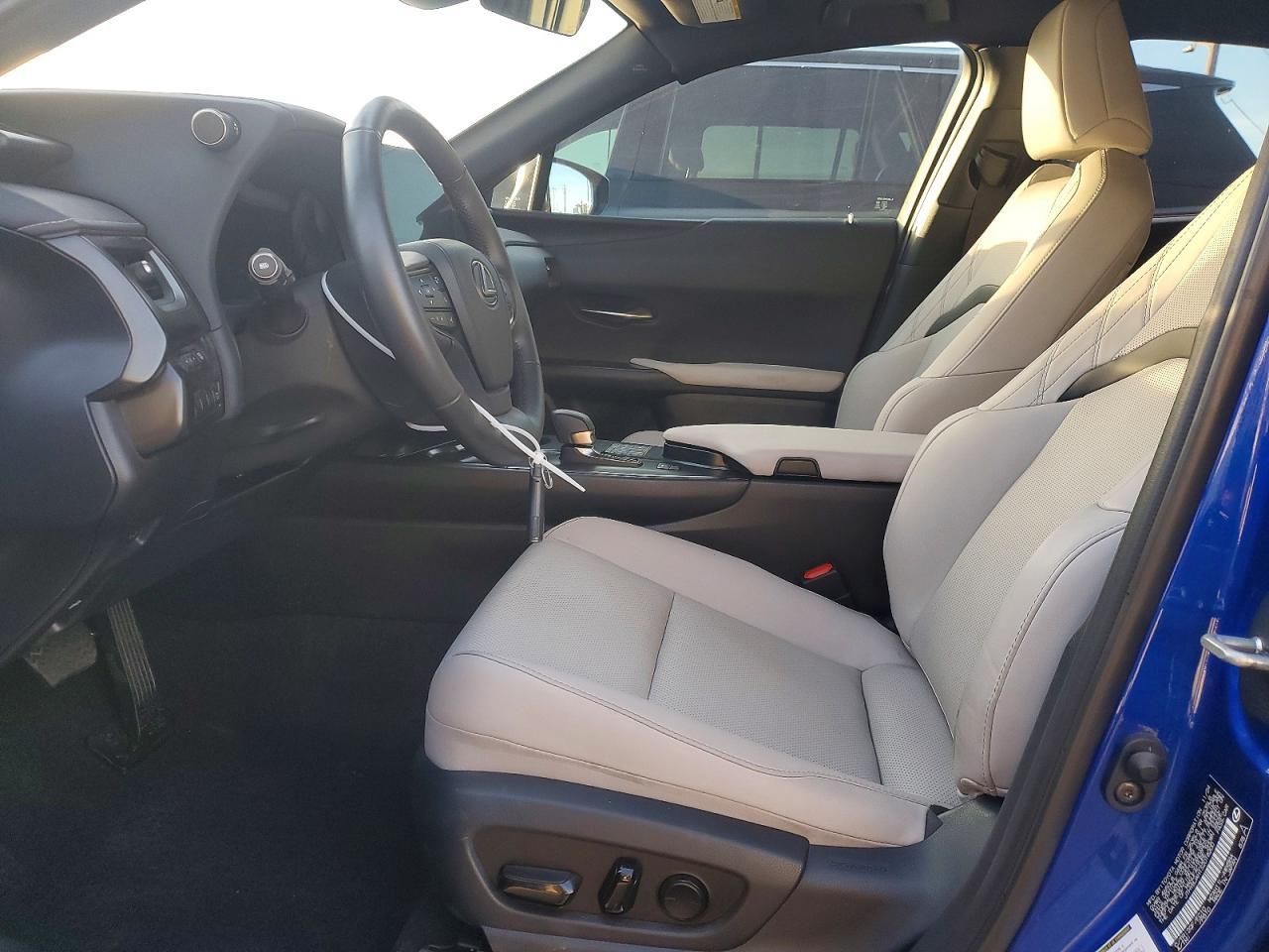 2025 Lexus Ux 300h Base
