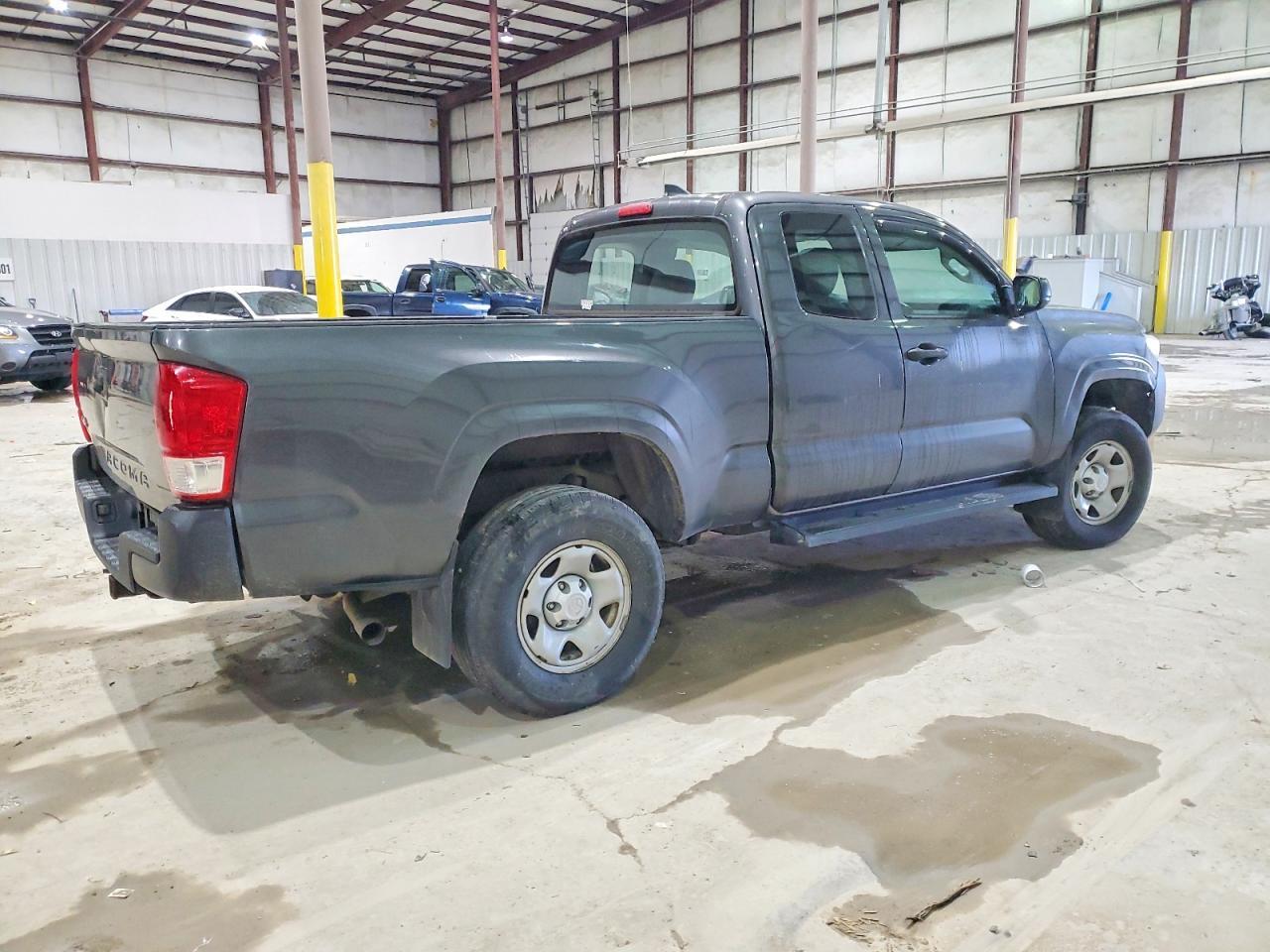 2017 Toyota Tacoma SR