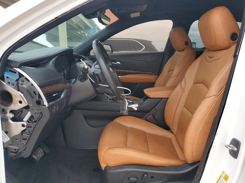 2022 Cadillac XT4 Premium Luxury