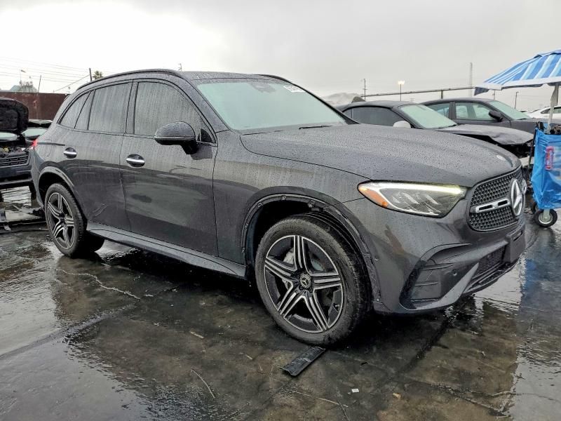 2025 Mercedes-Benz Glc 300
