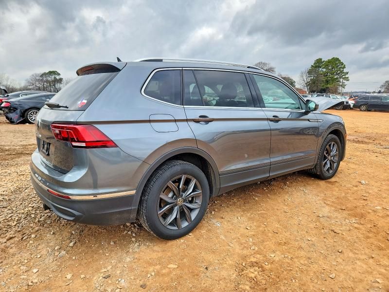2022 Volkswagen Tiguan se