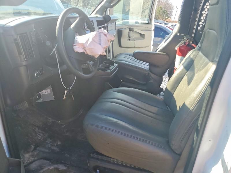 2024 Chevrolet Express G2500