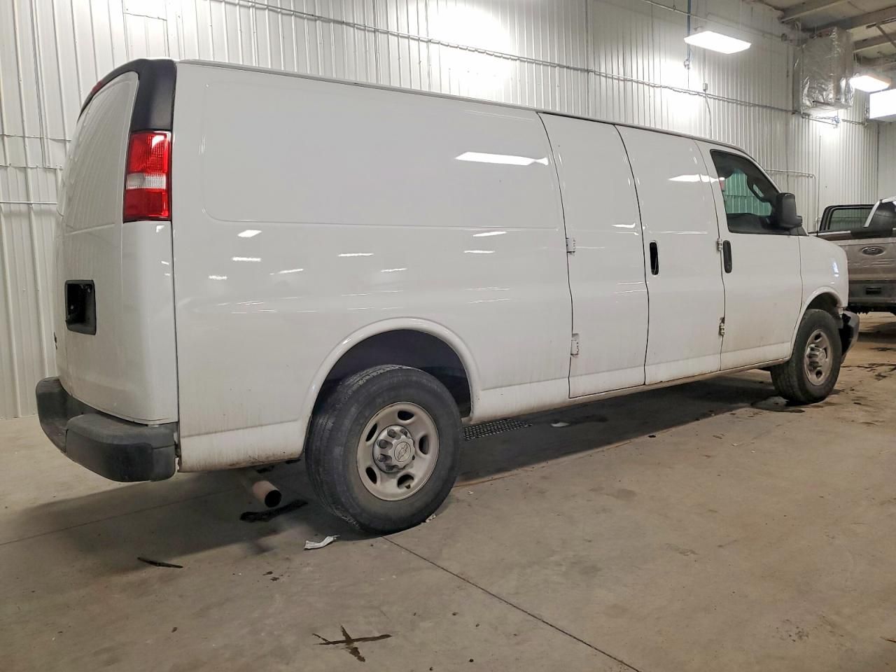 2016 Chevrolet Express G2500 Delivery Van