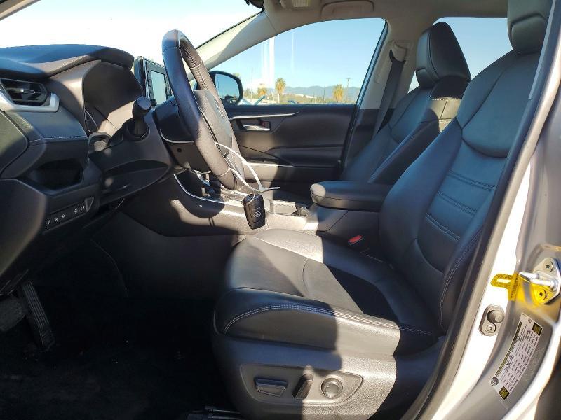 2020 Toyota Rav4 xle Premium