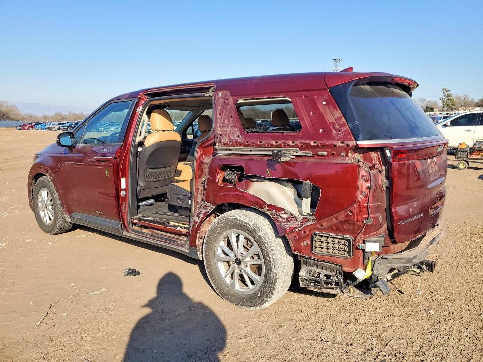 2022 KIA Carnival lx