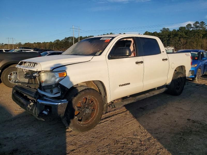 2016 Toyota Tundra Crewmax SR5