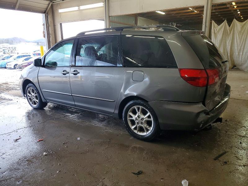 2005 Toyota Sienna xle