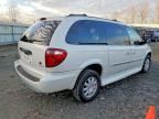 2005 Chrysler Town & Country Touring
