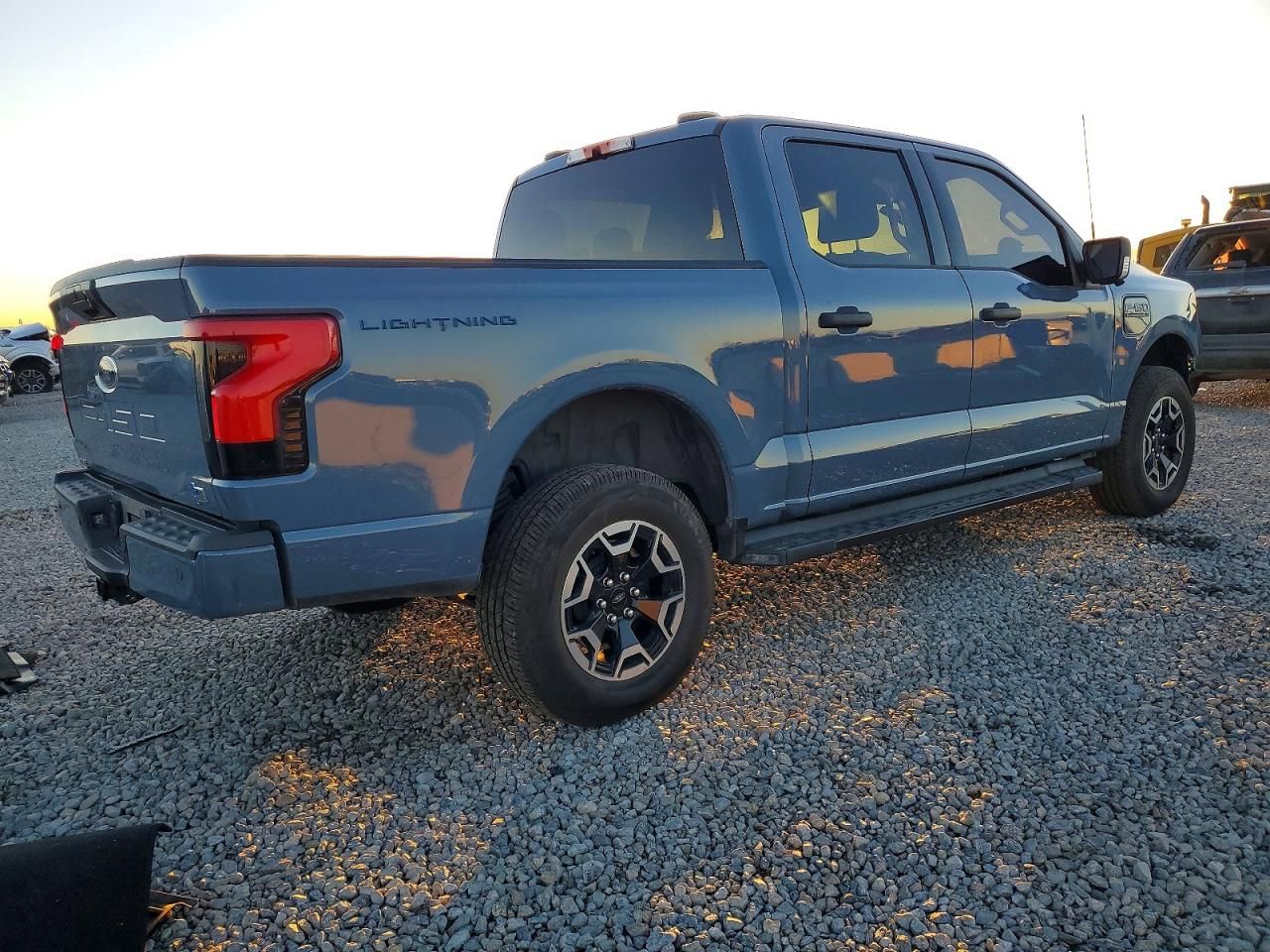 2023 Ford F150 Lightning pro