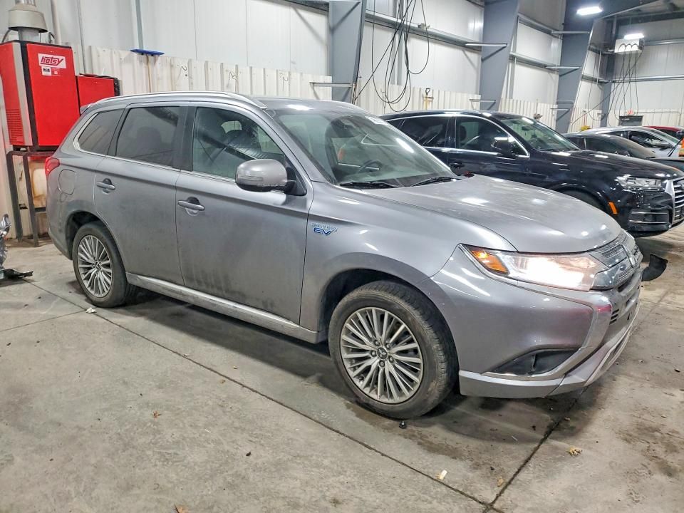 2022 Mitsubishi Outlander sel