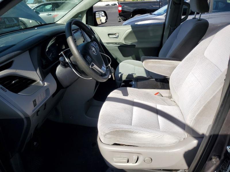 2020 Toyota Sienna le