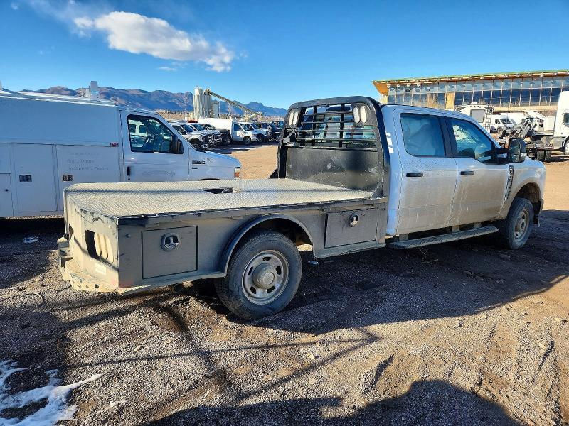 2024 Ford F350 Super Duty Flatbed Truck