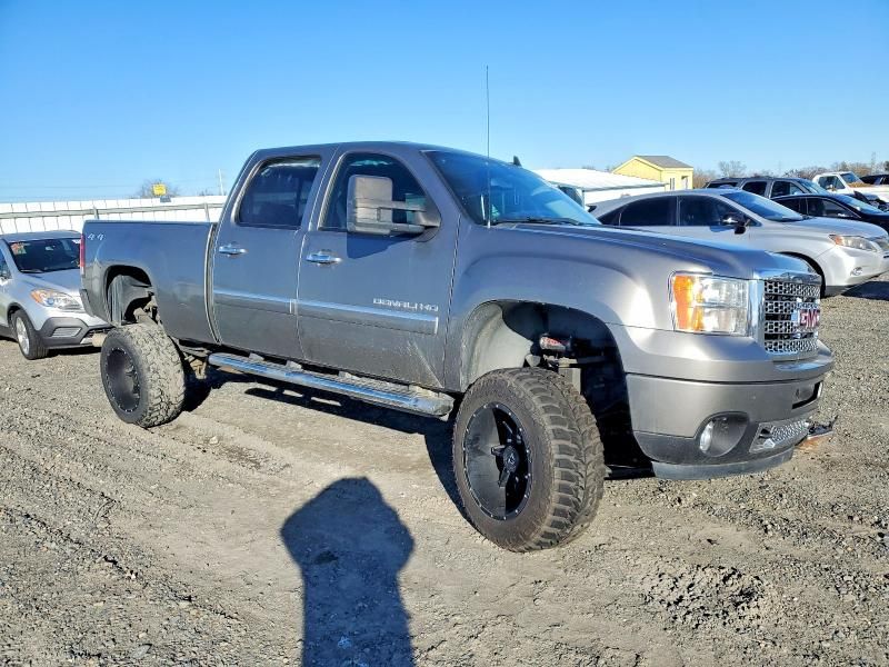 2014 GMC Sierra K2500 Denali