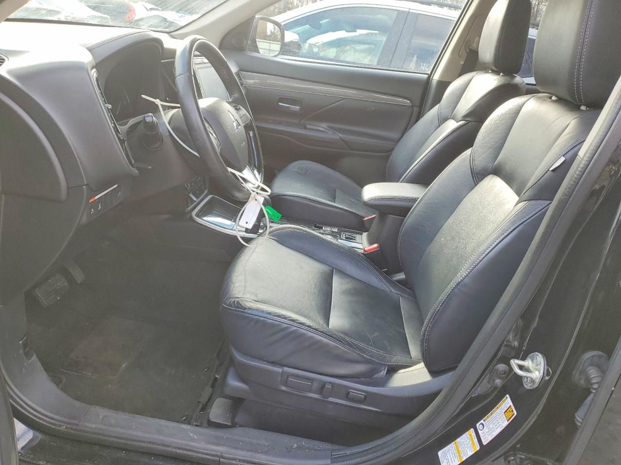 2020 Mitsubishi Outlander se