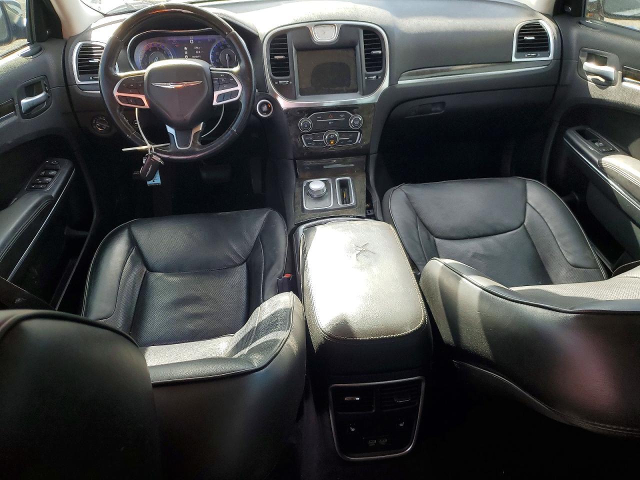 2018 Chrysler 300 Limited