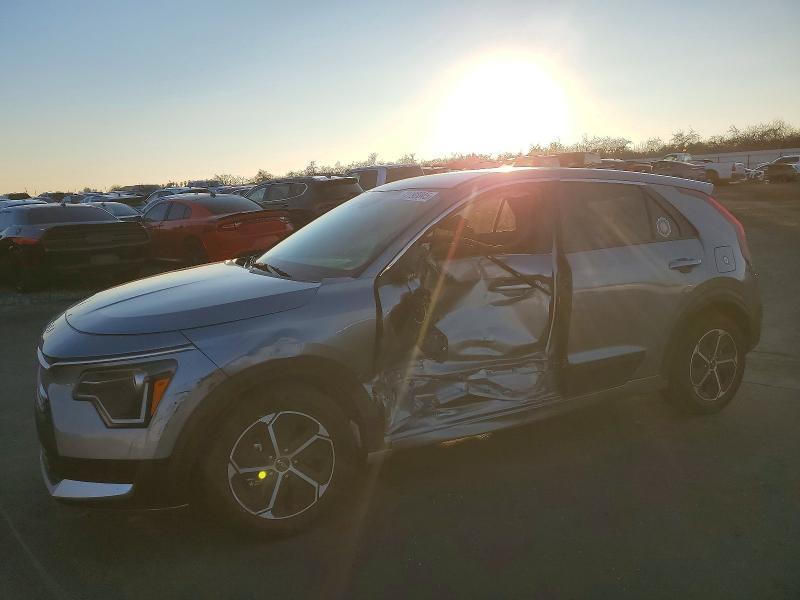 2024 KIA Niro lx