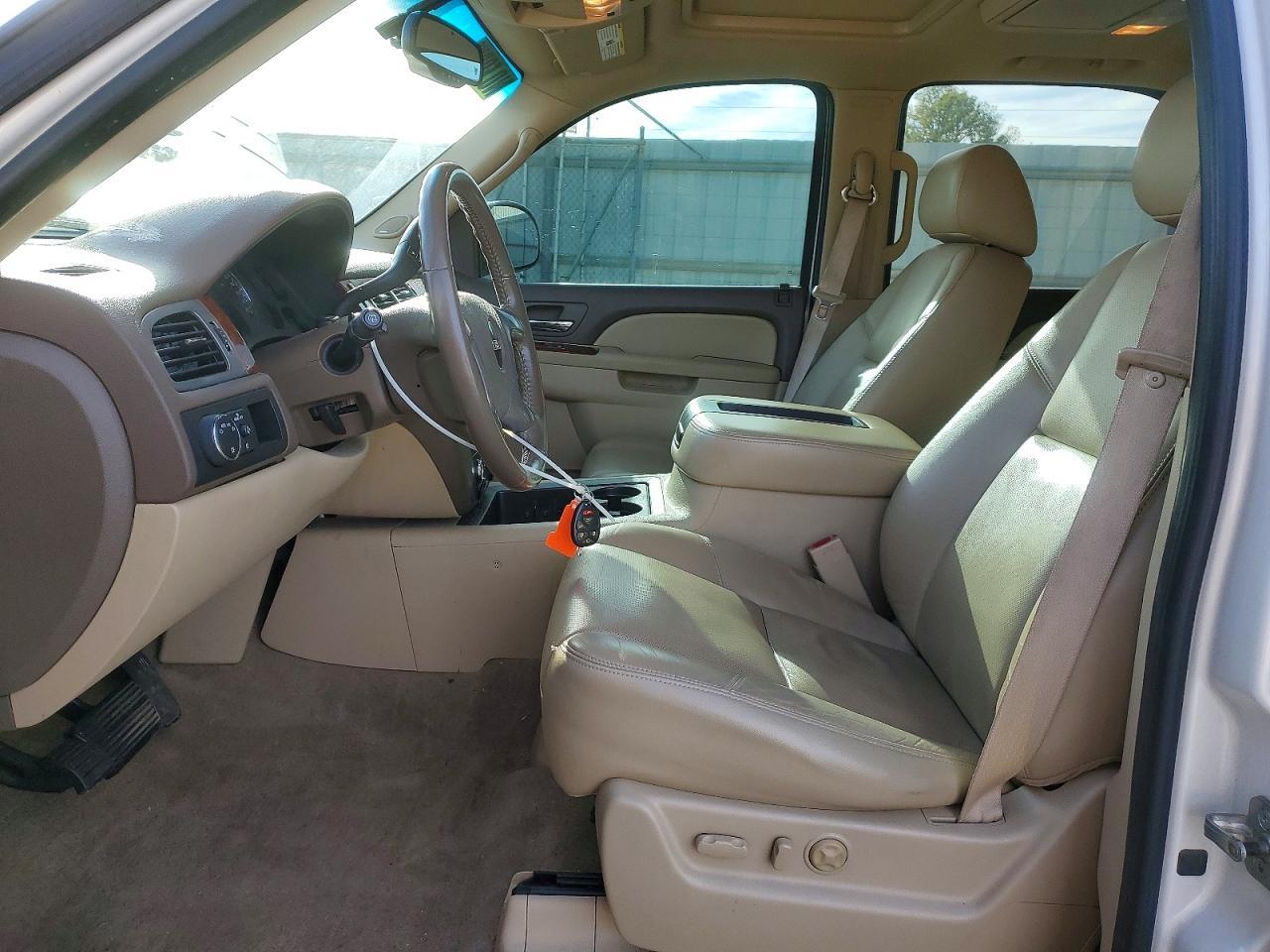 2011 GMC Yukon slt