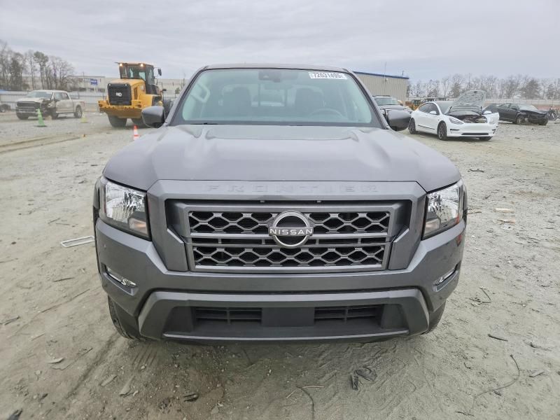 2022 Nissan Frontier s