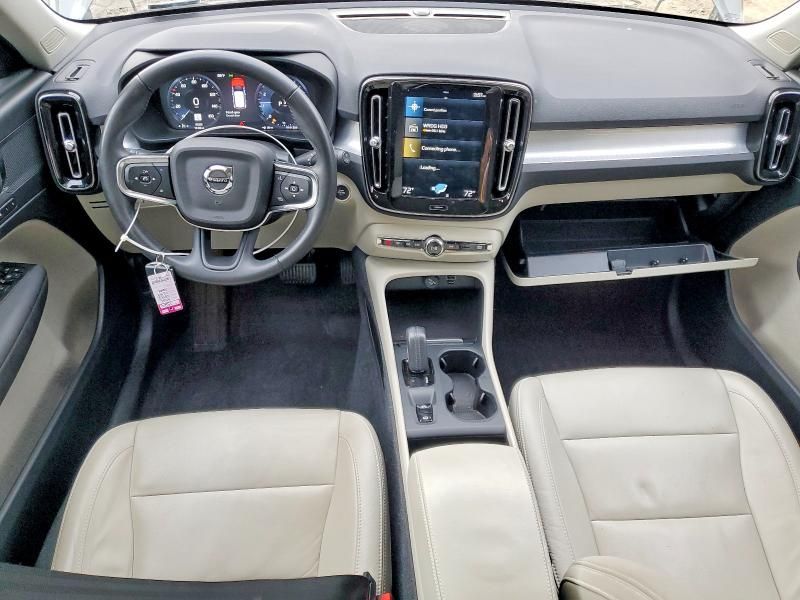 2021 Volvo Xc40 T4 Momentum