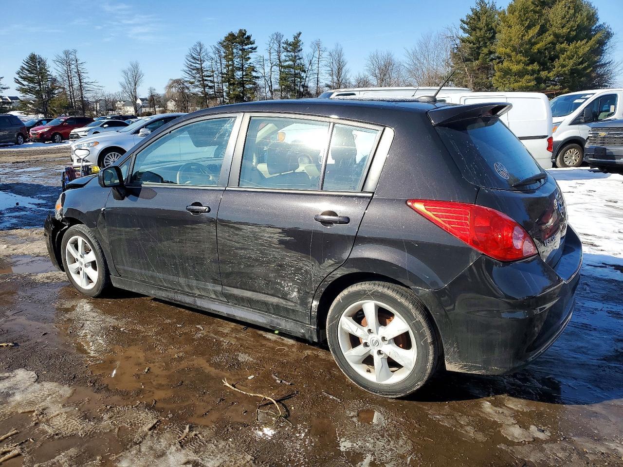 2012 Nissan Versa s