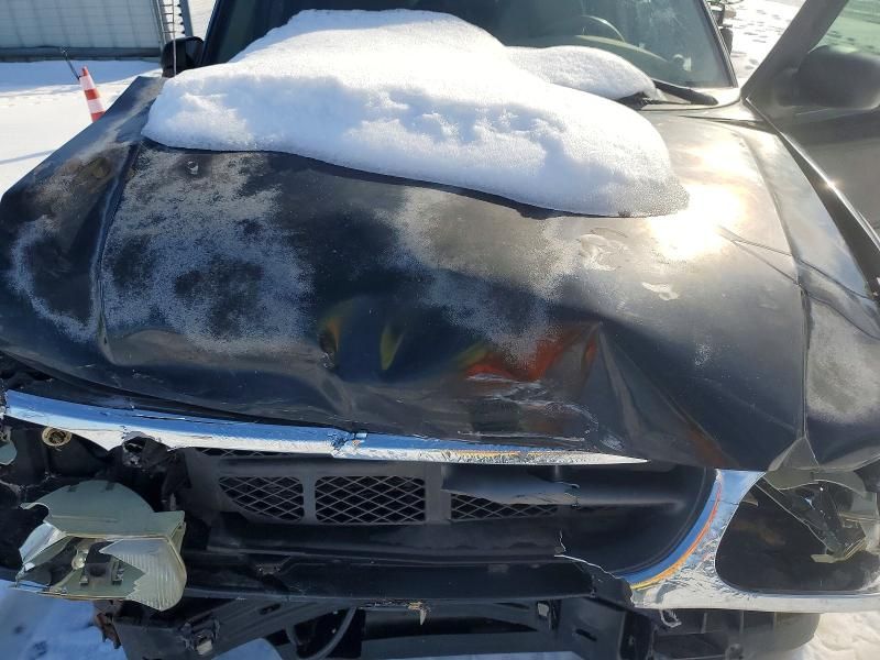 2000 Ford Explorer Eddie Bauer