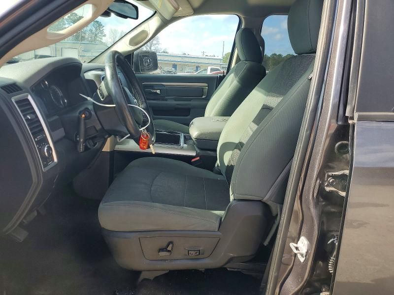 2015 Dodge Ram 1500 slt