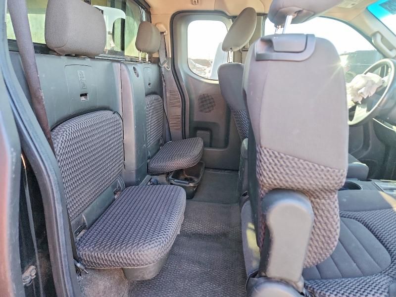 2012 Nissan Frontier sv