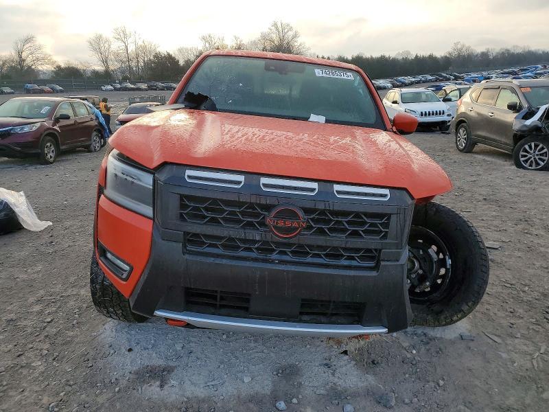 2025 Nissan Frontier s