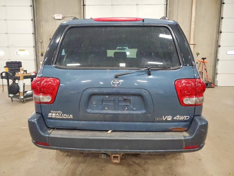 2005 Toyota Sequoia SR5