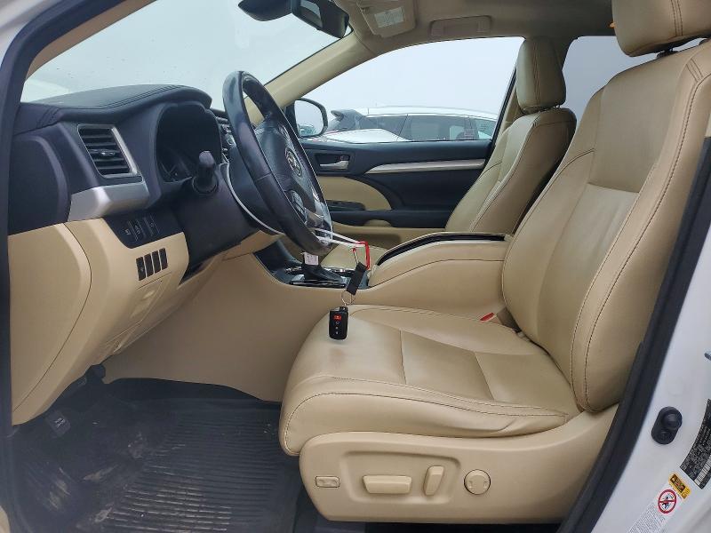 2017 Toyota Highlander se