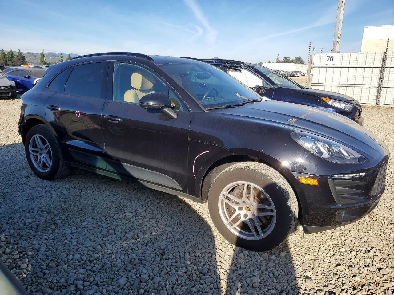 2017 Porsche Macan