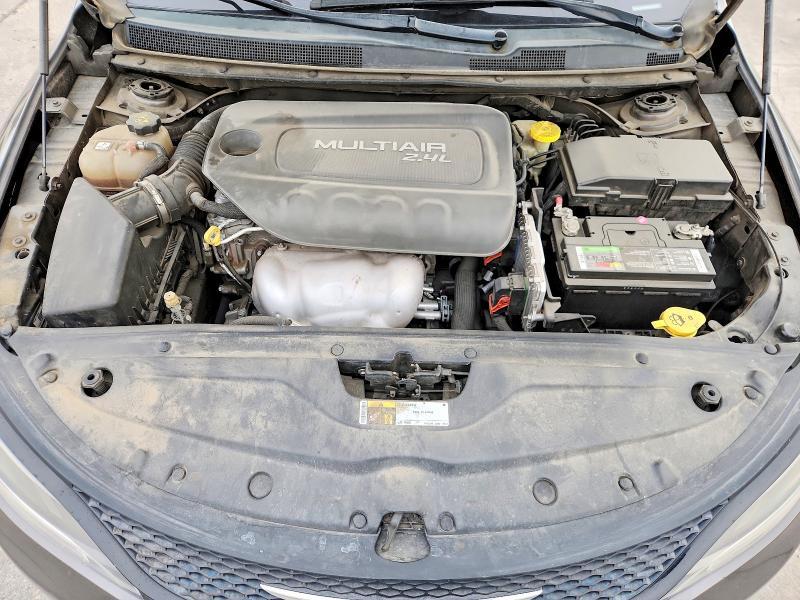 2015 Chrysler 200 s