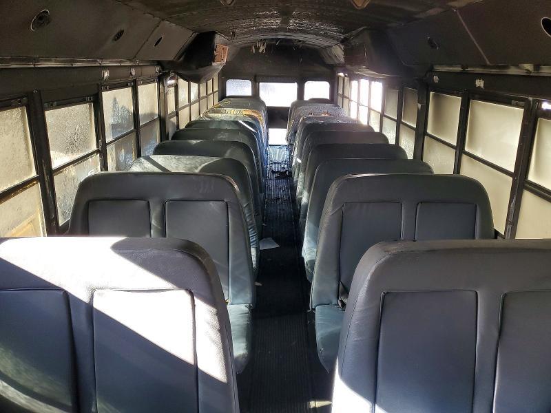 2002 Freightliner Chassis Fs65