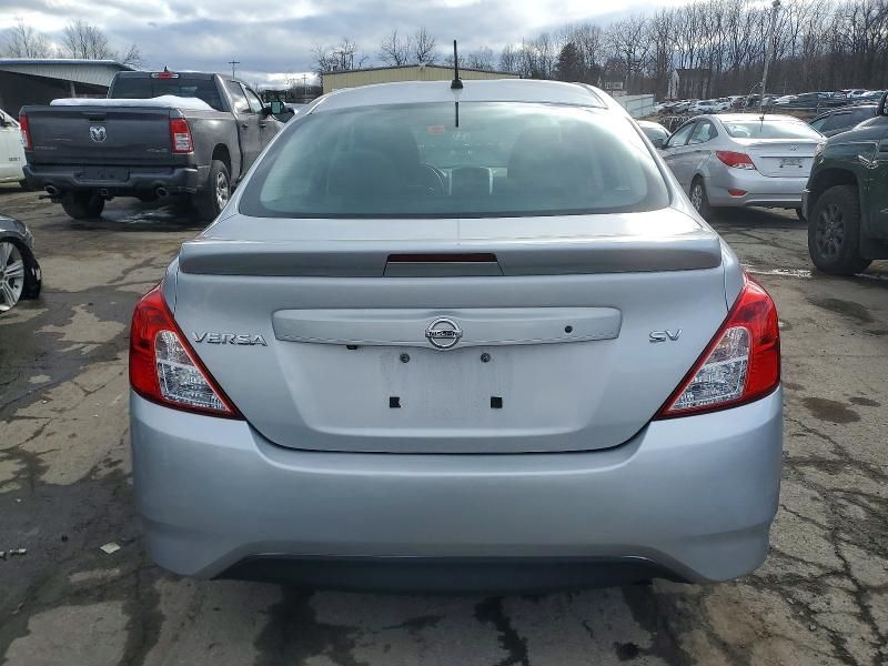 2019 Nissan Versa s
