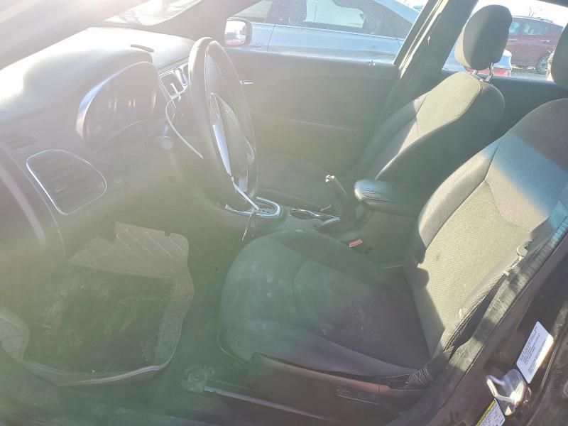 2012 Chrysler 200 lx