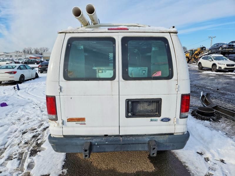 2013 Ford Econoline E250 van